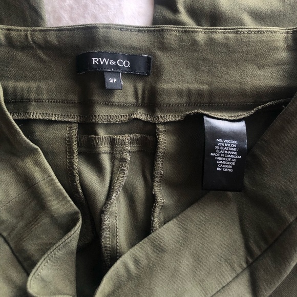 RW&CO. Green Dress Pants - Picture 3 of 3